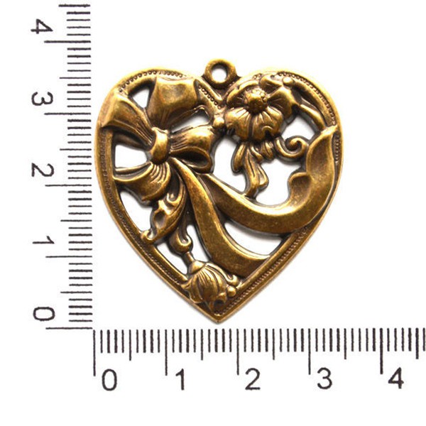 Кабошон-подвеска Сердечко Антик