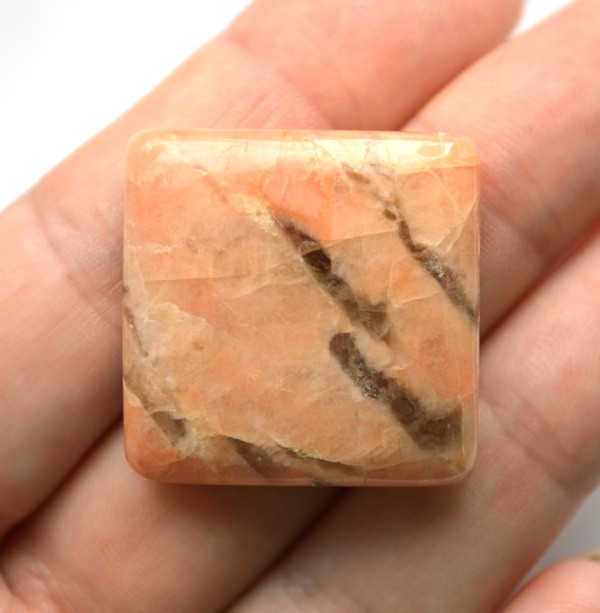 Кабошон из Пегматита №2