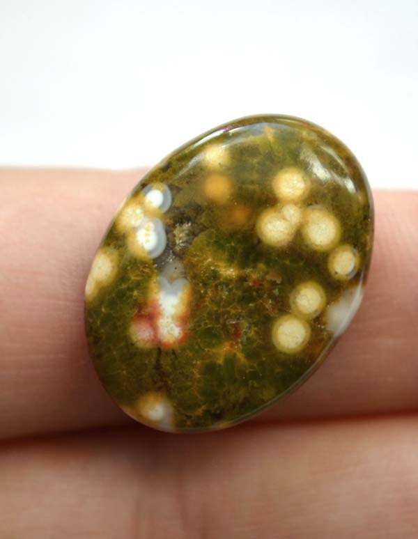 Кабошон из океанической яшмы №4