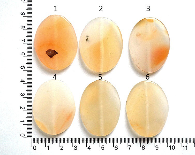 Бусины из персикового агата