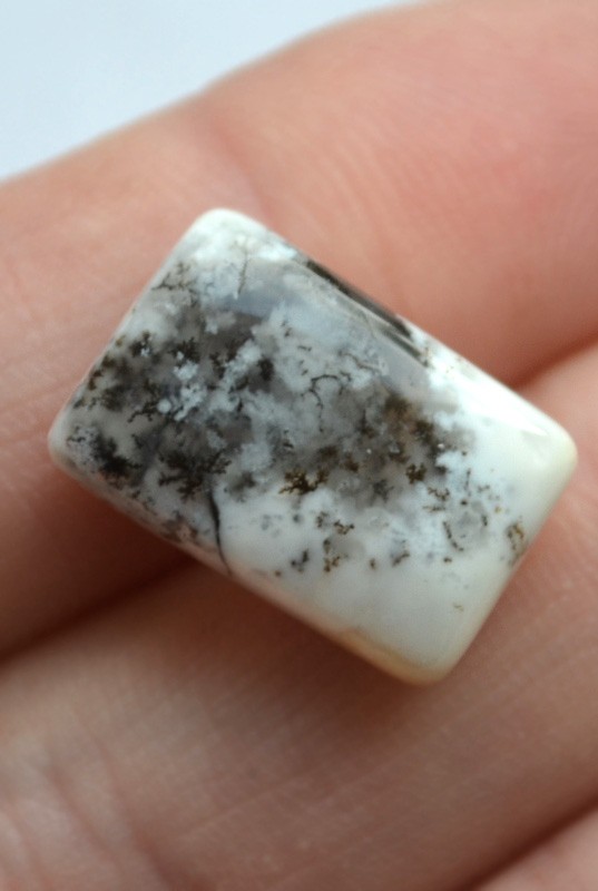 Кабошон из Дендритового опала №24