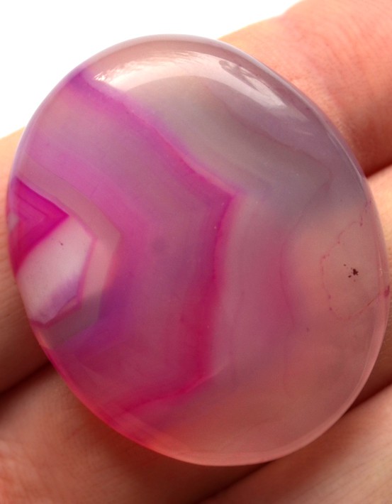 Кабошон из агата, 35x29х8 мм