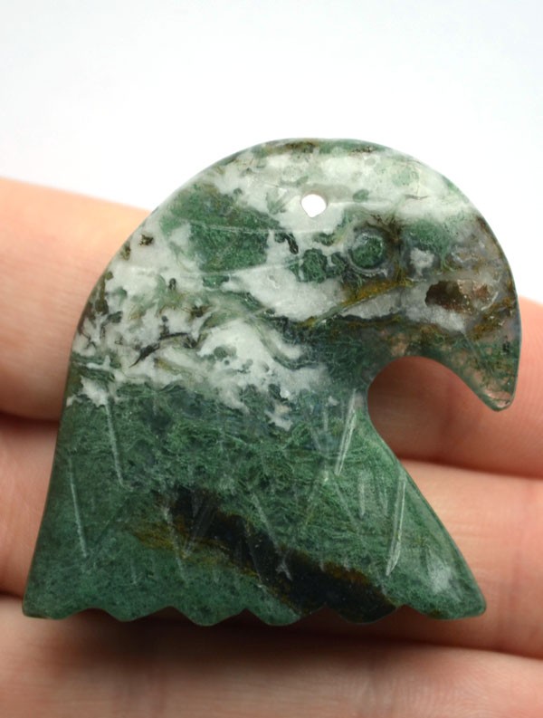 Кулон из резного мохового агата "Орел"