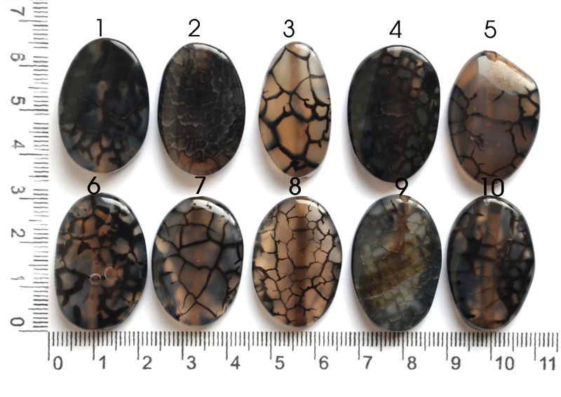 Бусина из черного агата кракле