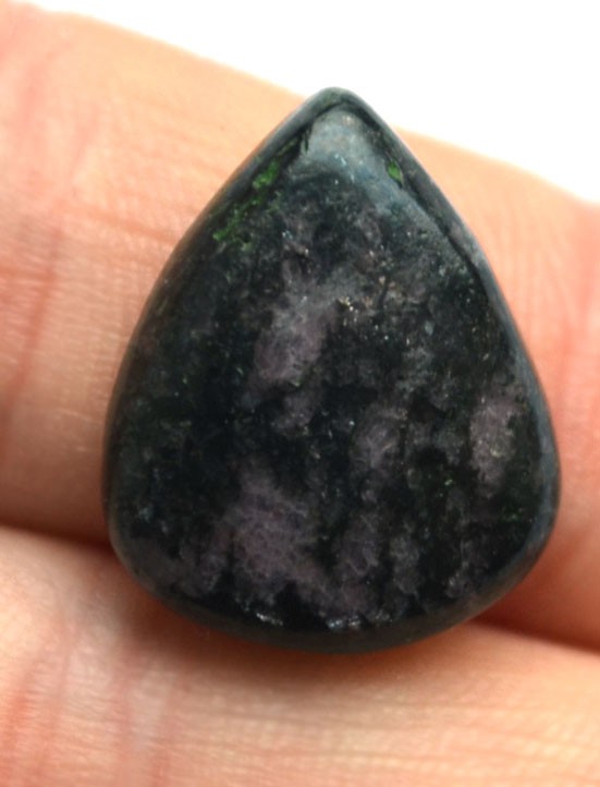 Кабошон из родонита №11