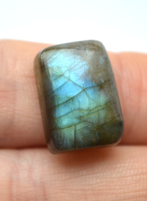 Кабошон из лабрадорита №27
