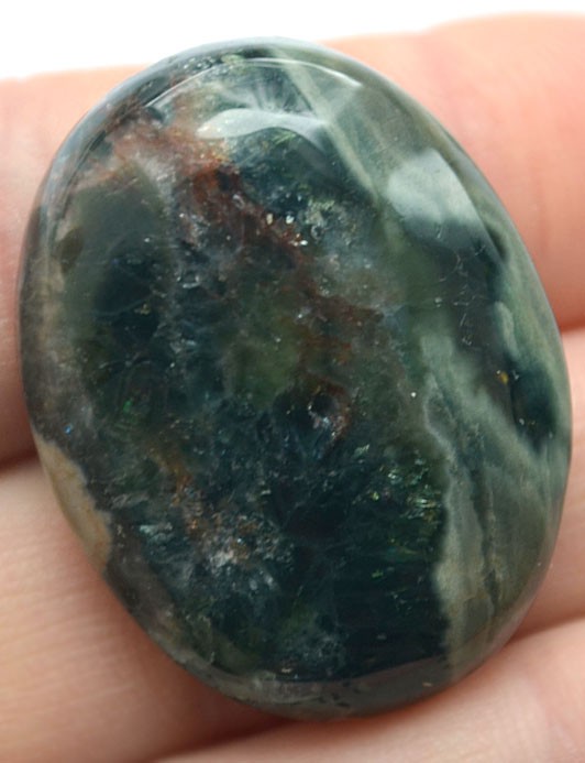 Кабошон из океанической яшмы №34