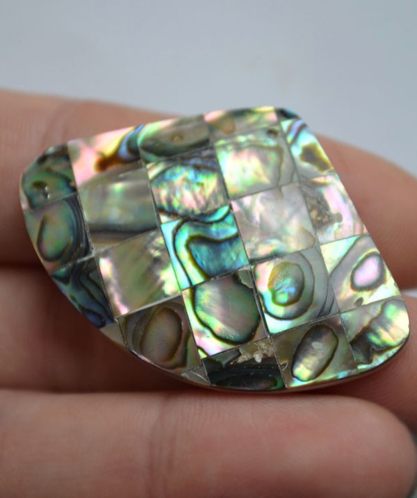 Подвеска из гелиотиса №2