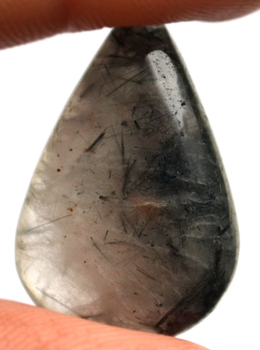 Кабошон из кварца с шерлом №13