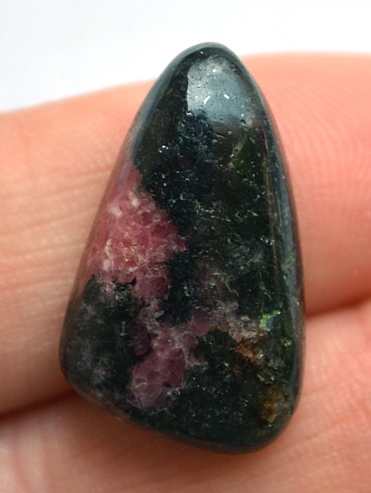 Кабошон из родонита №22