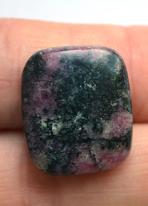 Кабошон из родонита №23