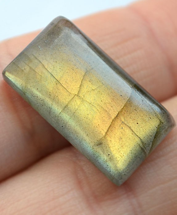 Кабошон из лабрадорита №26