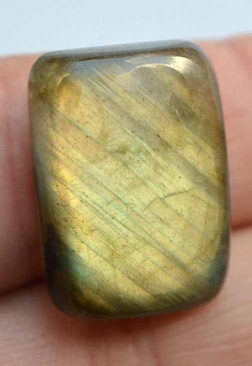 Кабошон из лабрадорита №42