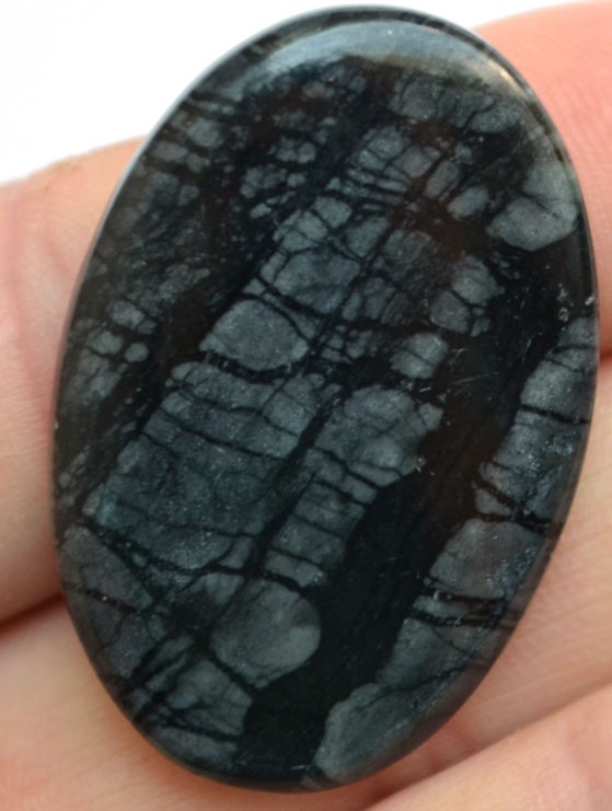 Кабошон из яшмы Пикассо №1