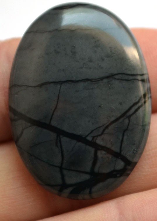 Кабошон из яшмы Пикассо №2