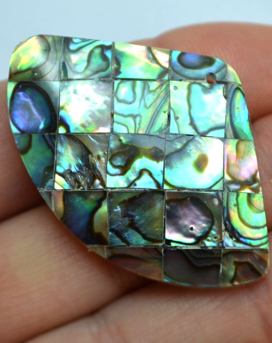 Подвеска из гелиотиса