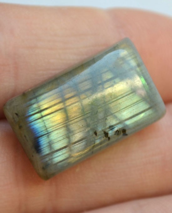 Кабошон из лабрадорита №13