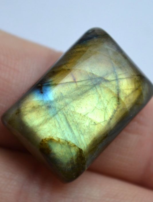 Кабошон из лабрадорита №40