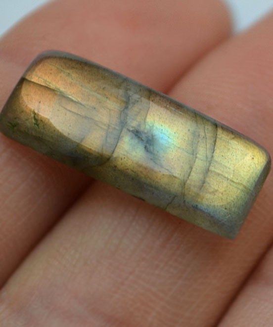 Кабошон из лабрадорита №65