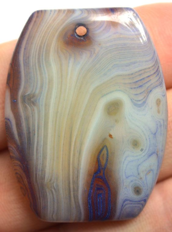 Подвеска из агата, 37х28х5 мм